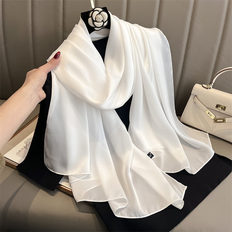 2024 Luxury Brand Spring Large - Silk Neck Scarf 评论和价格